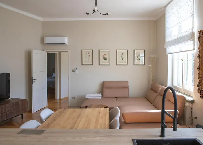 Husova 87 Magnolia Apartament Liberec